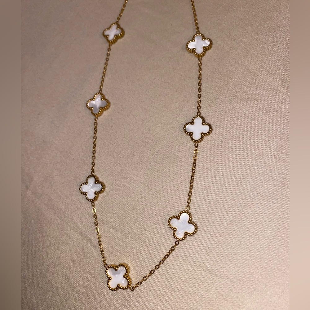 Jewelry Set - Picture 8 of 15